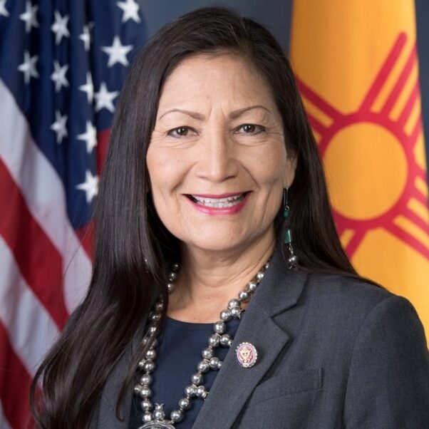 Deb Haaland La Prima Donna che